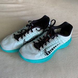 Nike teal Lunarlon shoes, EUC